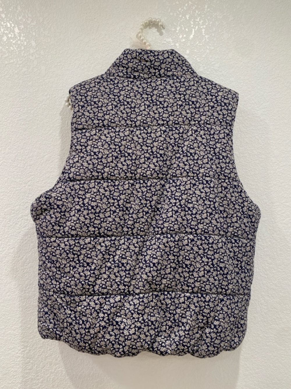 Princess Vera Wang quilted puffer floral vest size XL - Picture 2 of 4